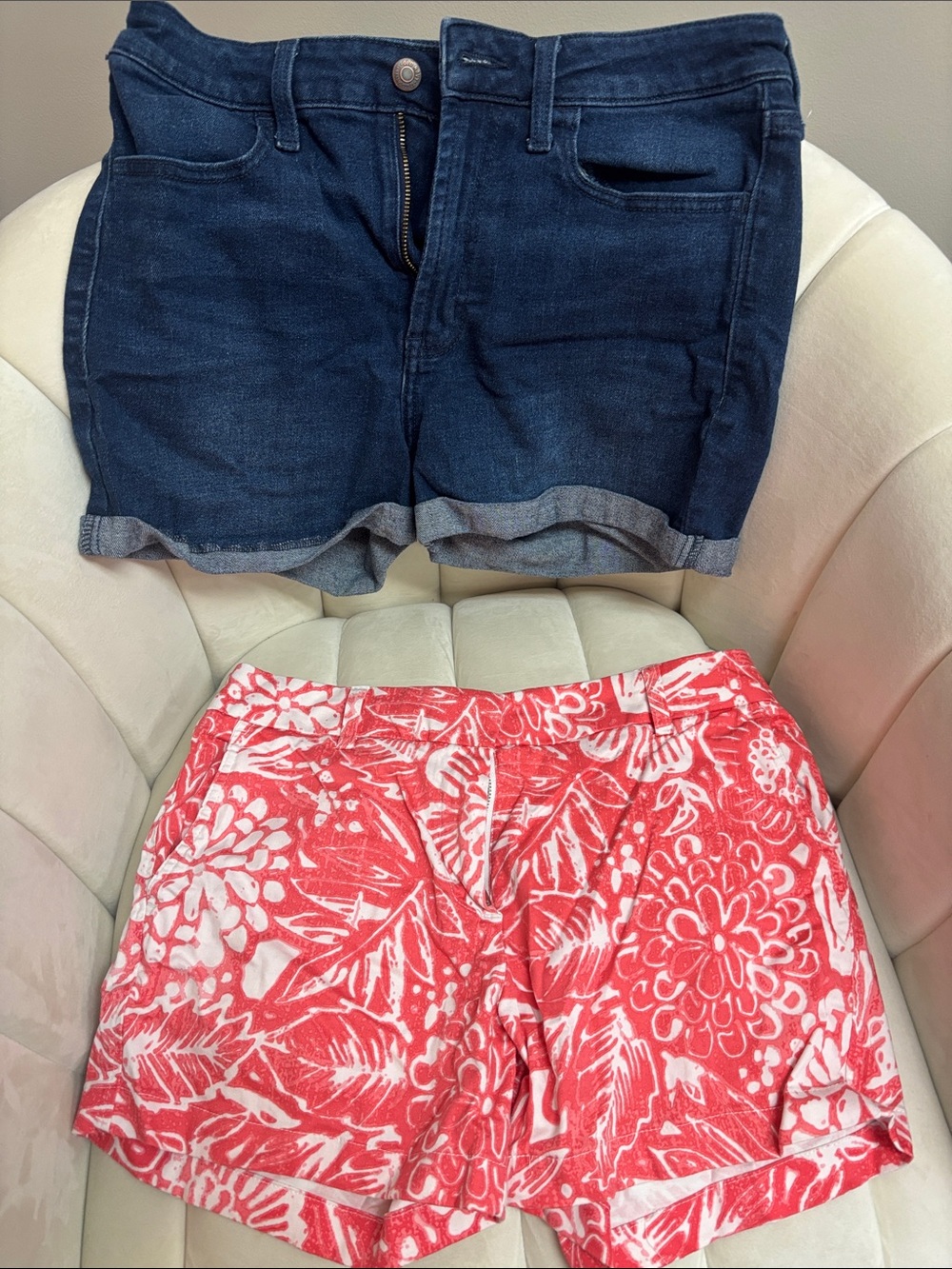 Women's Coral Floral Print Shorts - Casual Summer Style